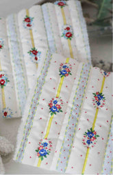 極光閃光鑽石網格圖案絎縫 Nubi 聚酯面料韓國製造半碼 18 英寸 x 59 英寸或 45 x 150 厘米