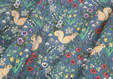 リスの花園柄生地(韓国製、半ヤード単位)