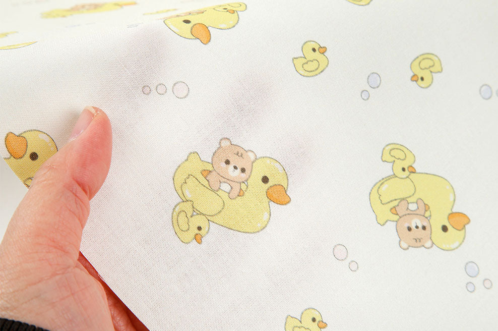 韓国で半ヤード単位で印刷された鱗模様のデジタルテキスタイルプリント生地