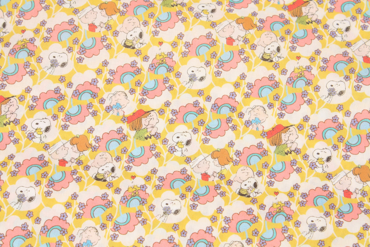 Liberty Tana Lawn 三麗鷗 Hello Kitty 花朵布料日本印花 FQ 45 公分 x 53 公分或 18 英寸 x 21 英寸