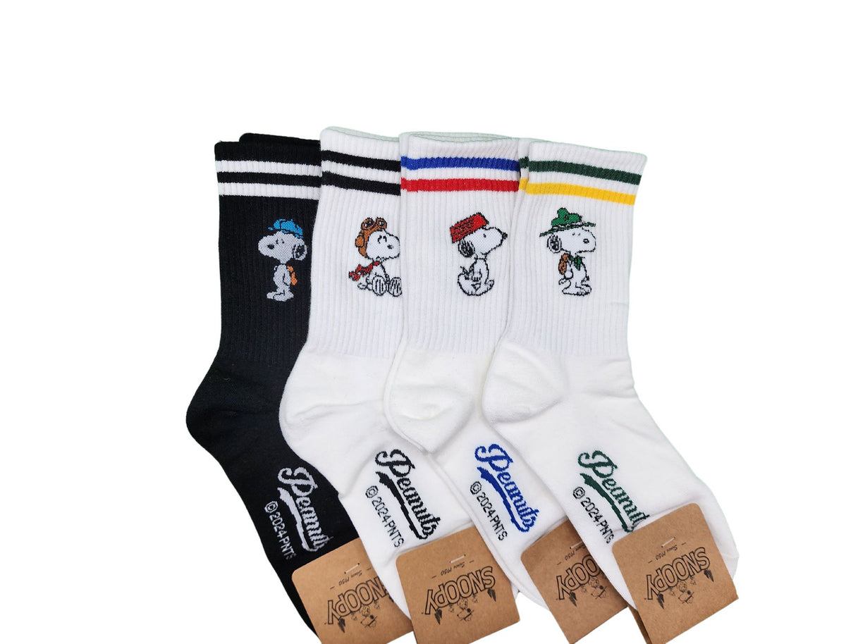 4 Pairs of Snoopy Outdoor Socks Half-Crew Socks Women's Sock